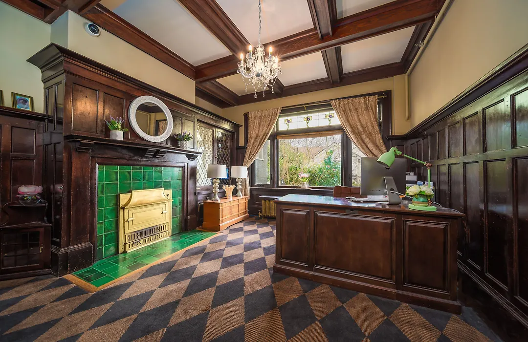 Dashwood Manor Seaside Bed & Breakfast-1